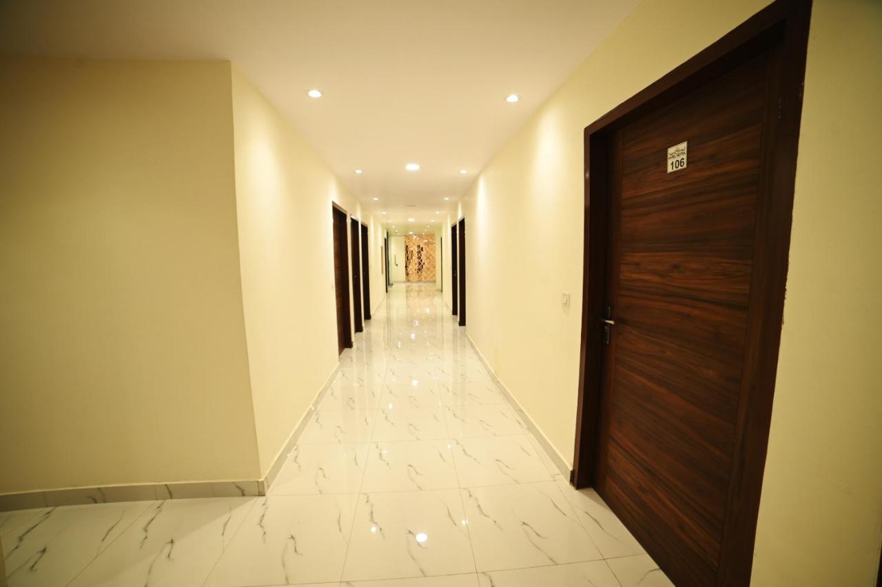 Ovel Hotel Ludhiana Eksteriør bilde